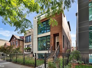 2047 W Huron St, Chicago, IL 60612