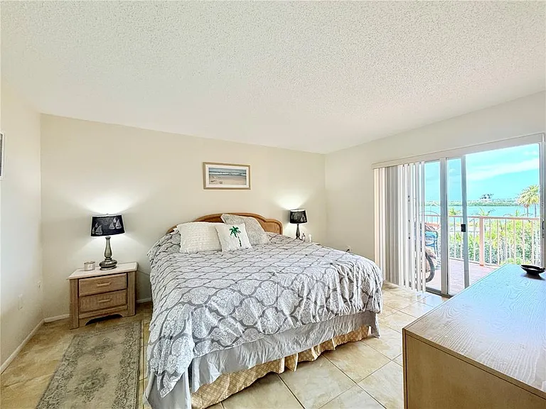7430 Sunshine Skyway Ln S #501 — Photo 23