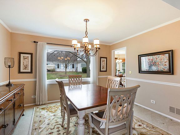 5th image of 803 Willow Hills Ln