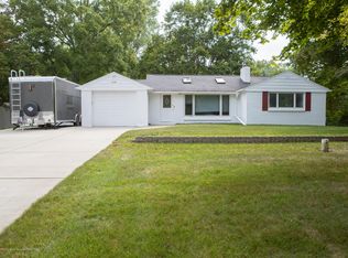 5396 Meridian Rd, Haslett, MI 48840