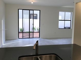 3370 W 104th Ter, Hialeah, FL 33018