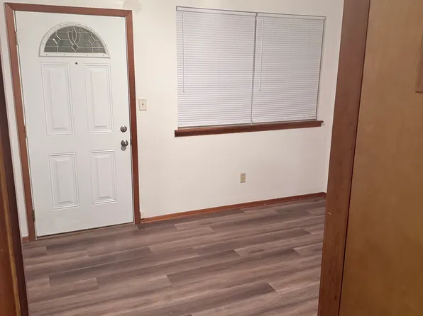 1202 Dallas Ave, Natrona Heights, PA 15065