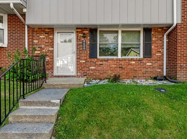 8609 Harrison Ct, Marshall, VA 20115
