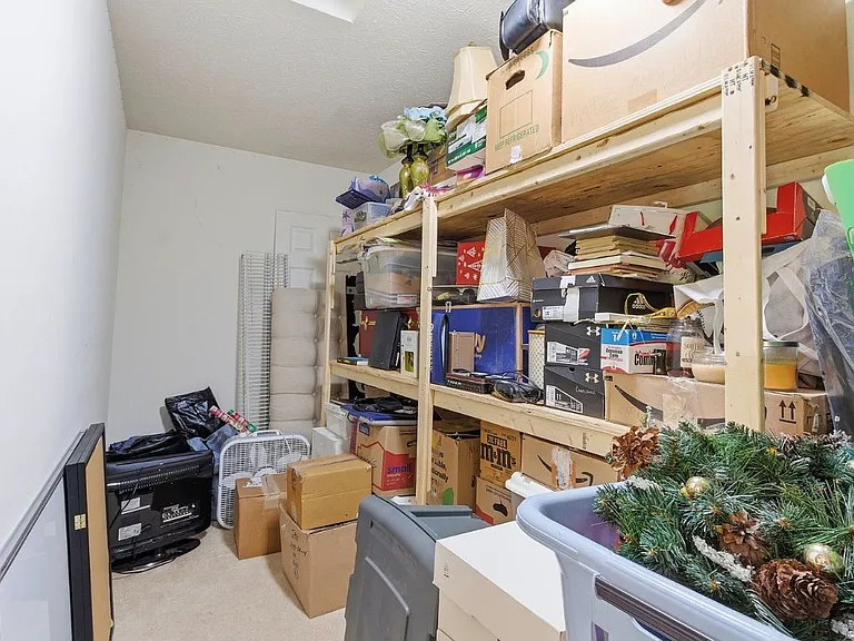 10032 Ironway Dr — Photo 14