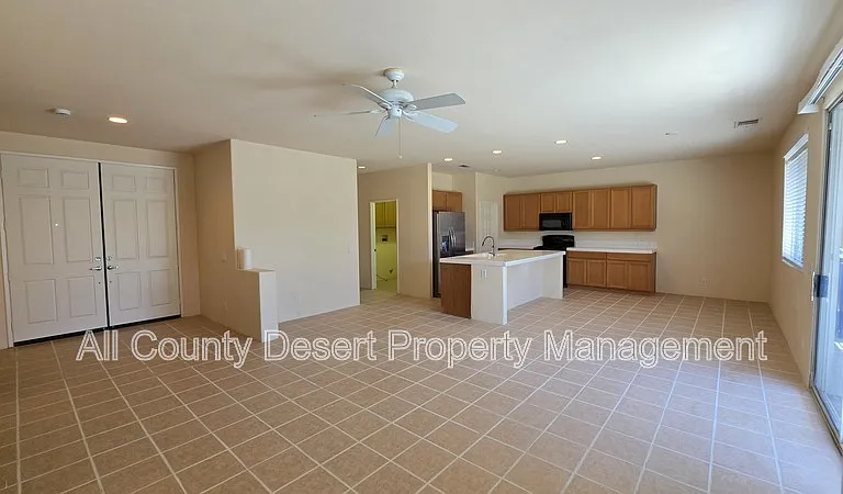 47471 Harbour Lights Ln — Photo 3