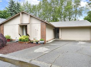 11 SE 205th Pl, Gresham, OR 97030