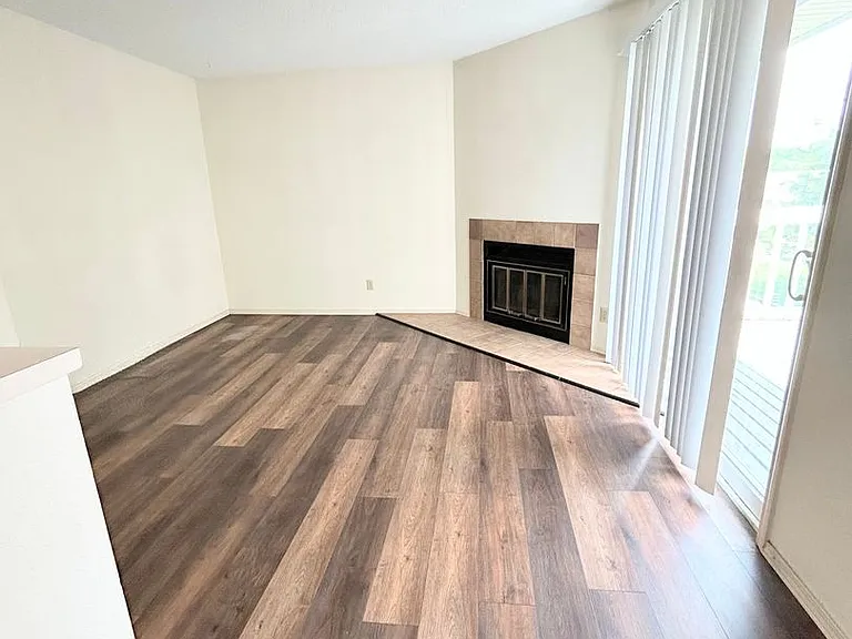 1712 E 24th Ave — Photo 6