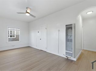 318 3/4 W 84th Pl, Los Angeles, CA 90003