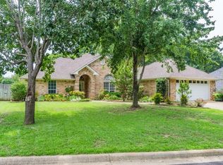 409 Landon Dr, Whitehouse, TX 75791