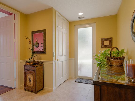 3rd image of 12606 SE Old Cypress Dr