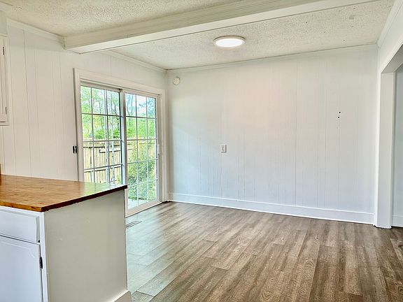 4th image of 4904 Cameron Ln