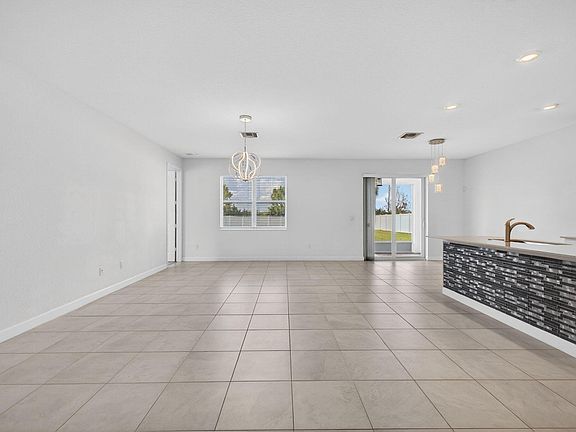 4th image of 13275 NW Copper Creek Dr