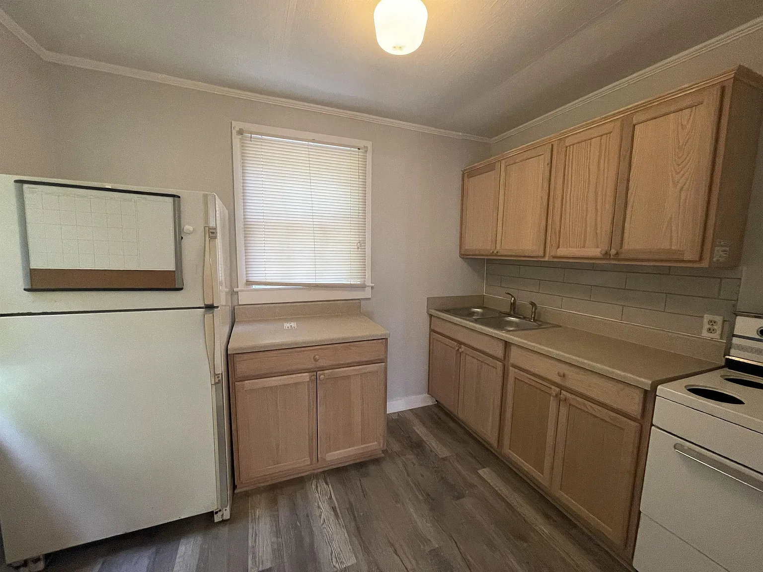 205 Chicago Ave - B - 1 — Photo 3