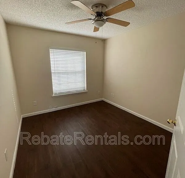 5009 Grand Lakes Dr S — Photo 9