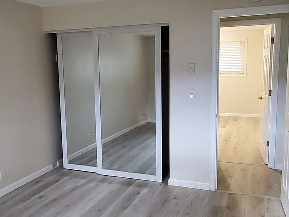4th image of 2533 NE 24th St