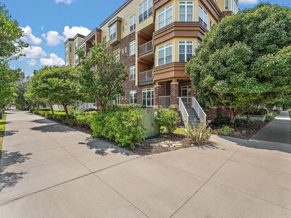 2407 39th Ave NE Unit 113, Saint Anthony, MN 55421