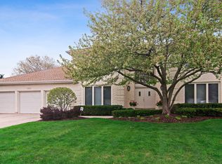 440 Parkchester Rd, Buffalo Grove, IL 60089