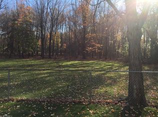 22600 View Dr, Euclid, OH 44143