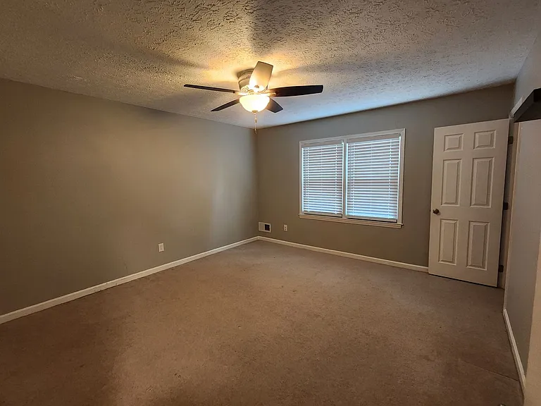 819 Fountain Ave — Photo 11