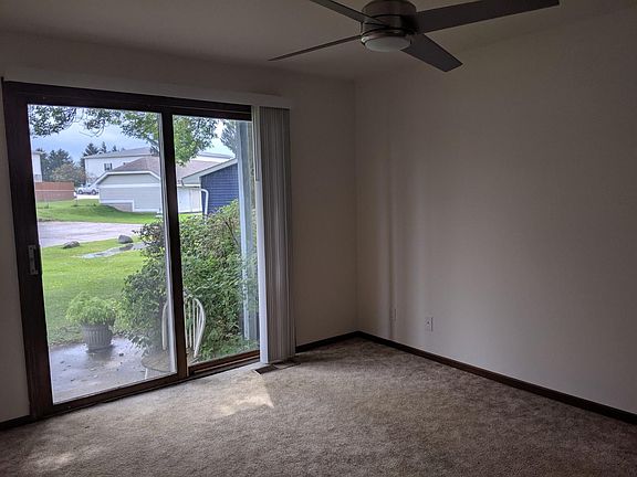 3rd image of 2641 Smithfield Dr