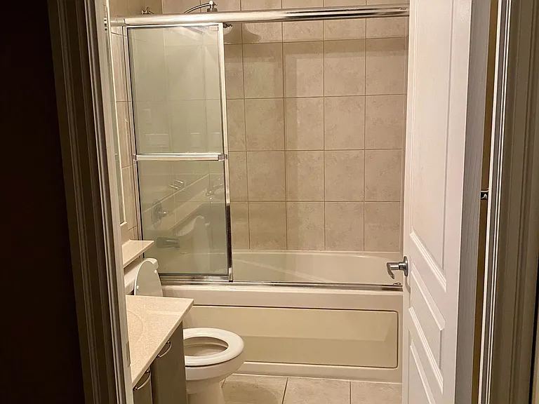 12 York St #909 — Photo 8