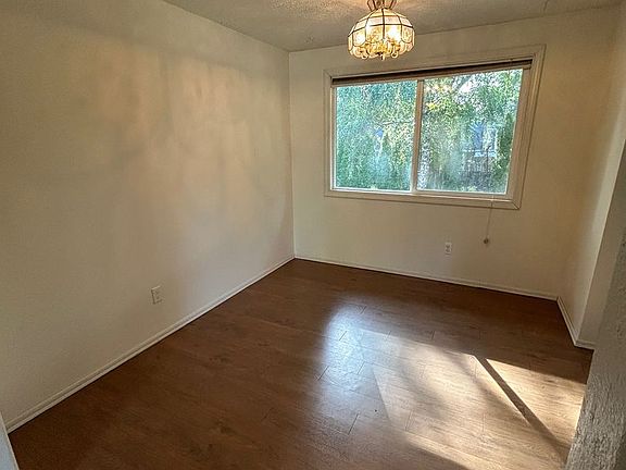 5th image of 604 NE 148th Ave