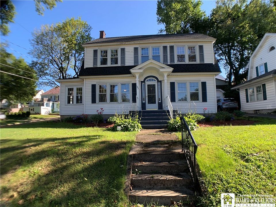 1st image of 182 Euclid Ave