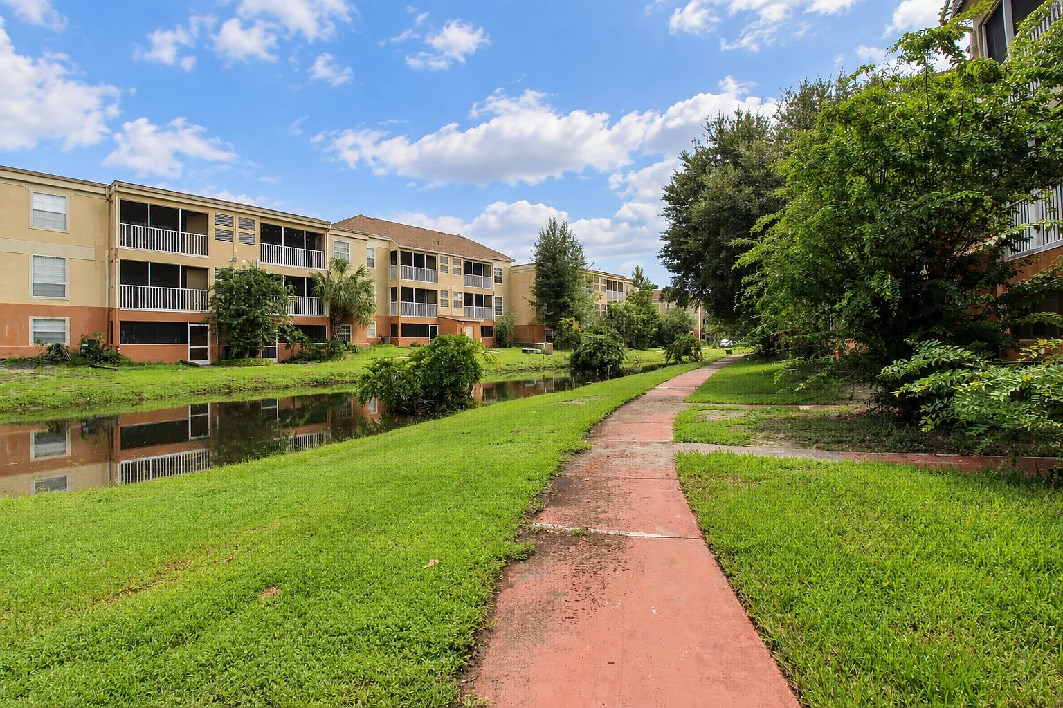 3 bed, 1348 sqft, $1,695 — Photo 4