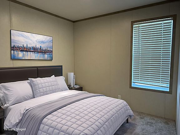 4th image of 659 Walnut St #659