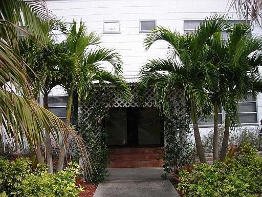 1st image of 415 Audubon Dr #4