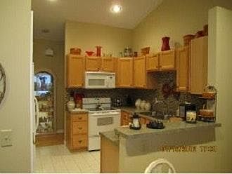 4th image of 1425 W Westwind Ct