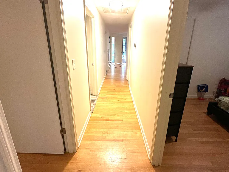 8 Ashby St — Photo 19