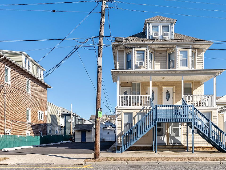 1st image of 107 E Magnolia Ave