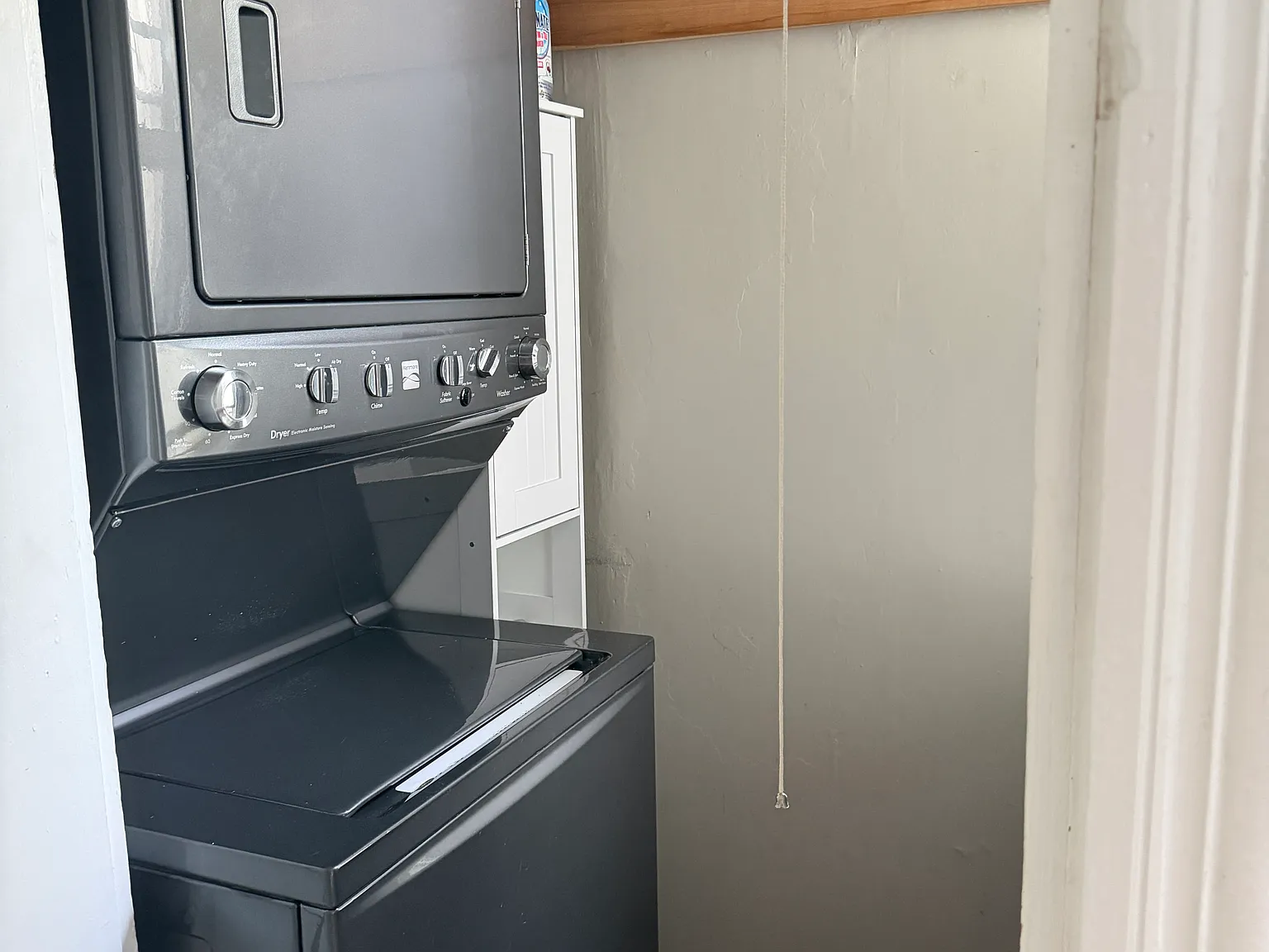 1 bed, 1000 sqft, $1,350 — Photo 4