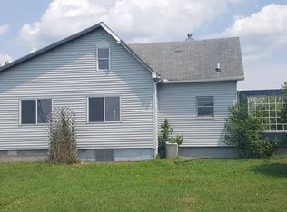 1419 S Farnham St, Galesburg, IL 61401