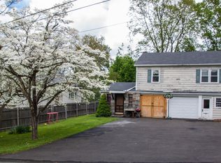 14 Melrose Ave, Danbury, CT 06810