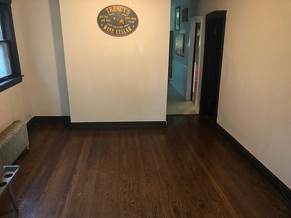 4th image of 3804 N Sawyer Ave #2