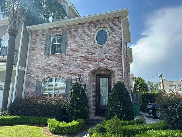 1500 Seminole Ave #E
