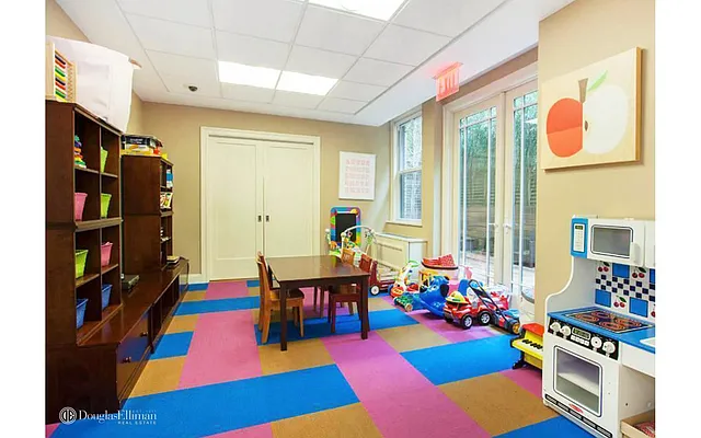 Rented by Douglas Elliman | media 17