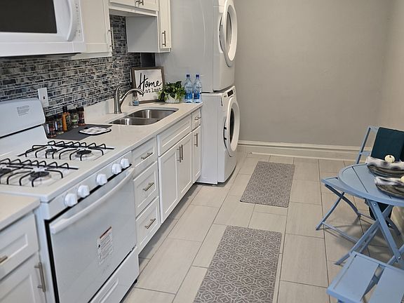 3rd image of 327 N Taylor Ave APT 102