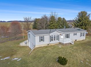 14562 Floating Bridge Rd, Three Rivers, MI 49093
