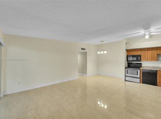 9644 S Belfort Cir #211, Fort Lauderdale, FL 33321