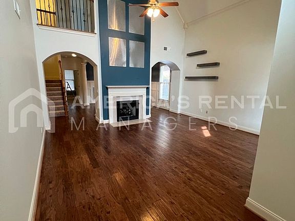 4th image of 2291 Abbeyglen Cir