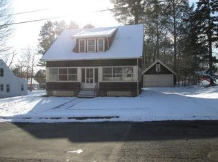 5 Burnett Ave, South Hadley, MA 01075