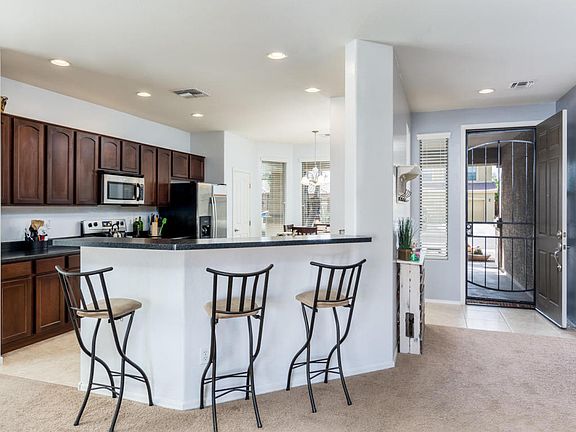 4th image of 1208 W Desert Glen Dr