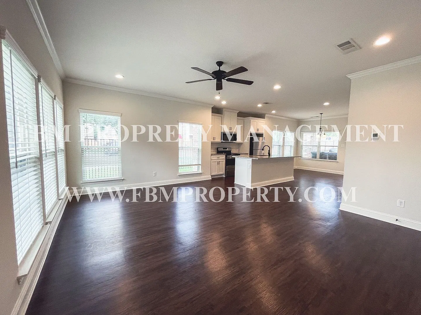 316 Brothers Blvd - Beautiful 3 Bedroom, 2.5 Bathroom Townhome in Red Oak, TX! — Photo 4