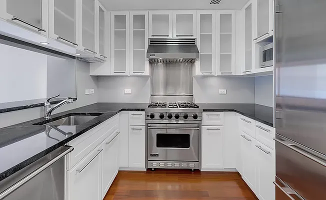 Rented by Compass | media 7