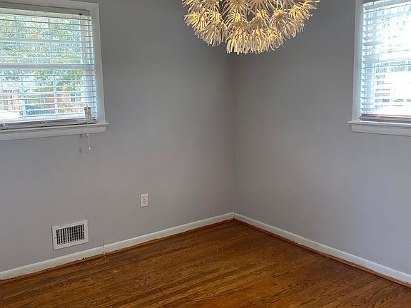 3rd image of 7916 Wynnwood Dr