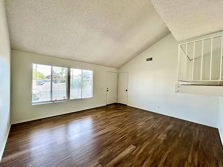 2871 Wardlow Ave — Photo 2