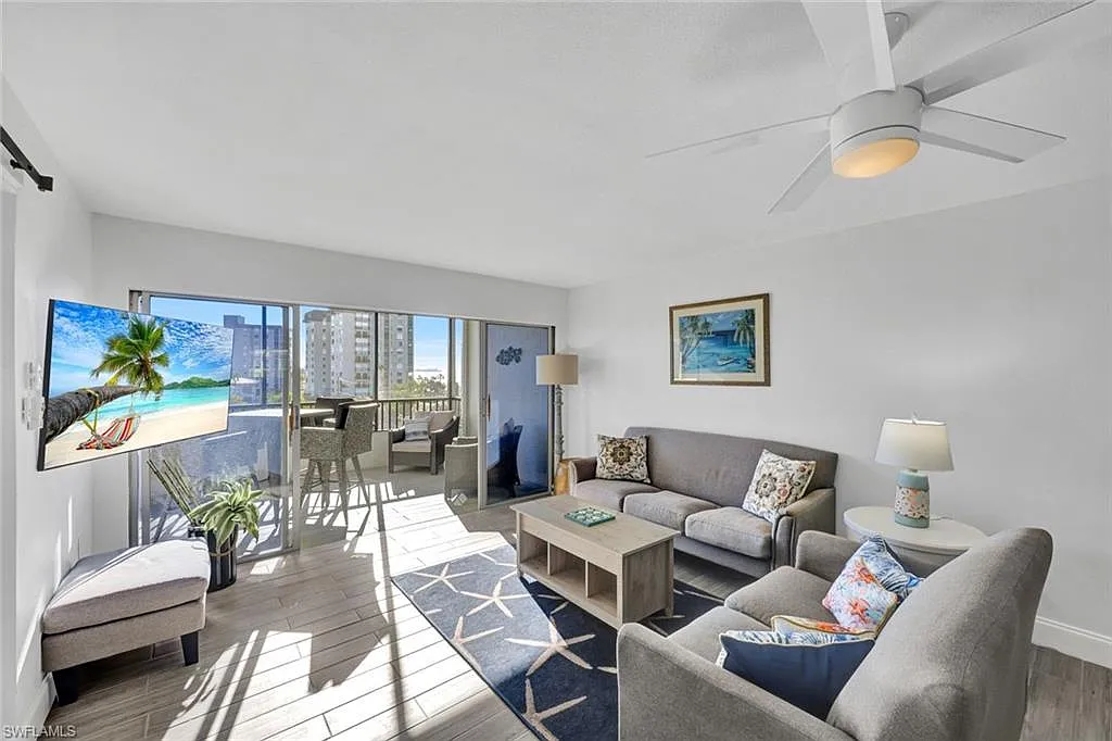2 bed, 2.0 bath, 952 sqft, $6,500 — Photo 1